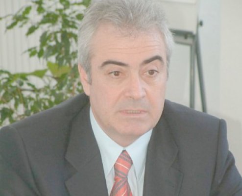 Dinu, propunerea PP-DD pentru Primăria Constanţa, spune că şi Iliescu i-a recomandat să candideze